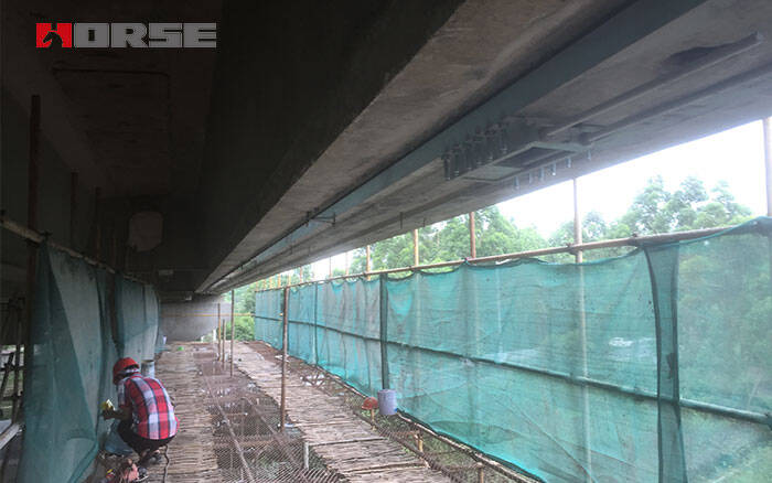 prestressed CFRP laminate reinforcement 